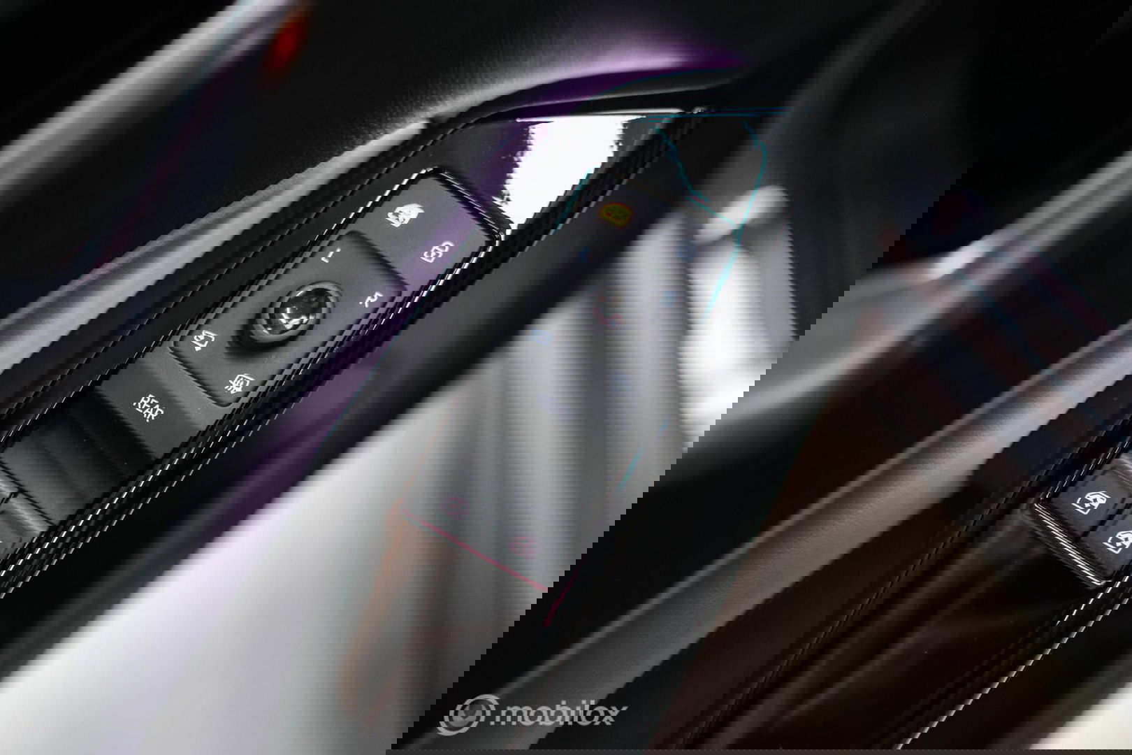 Volkswagen ID.3 Business 58 kWh PRO | Panorama | SOH 94% | Trekhaak | Stoel + stuurwiel verwarming | vol opties | Rijklaarprijs |