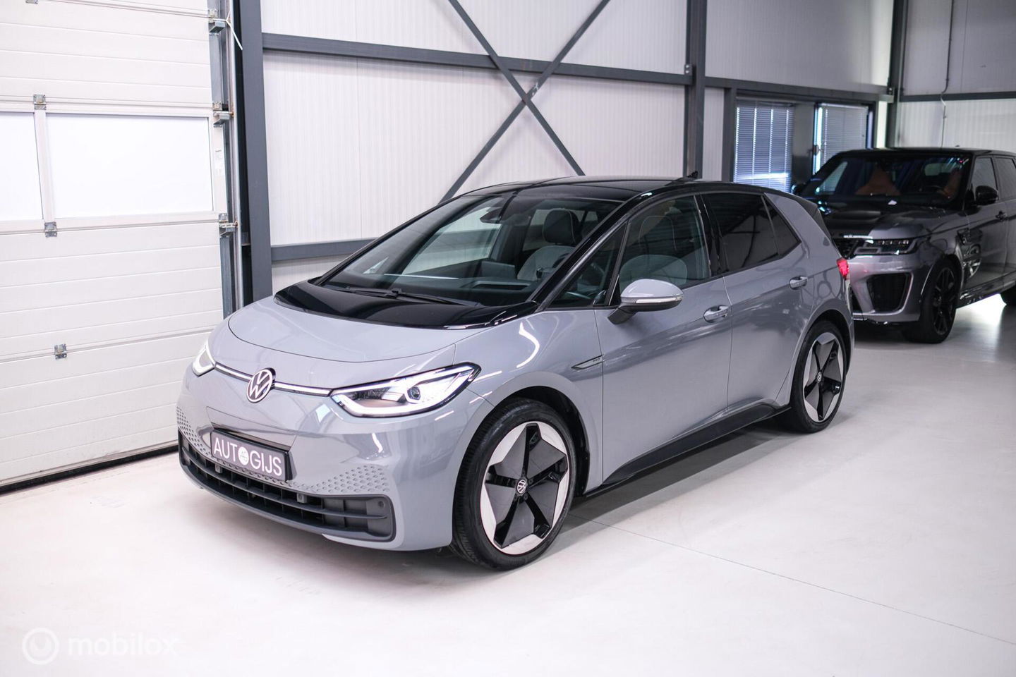 Volkswagen ID.3 Business 58 kWh PRO | Panorama | SOH 94% | Trekhaak | Stoel + stuurwiel verwarming | vol opties | Rijklaarprijs |