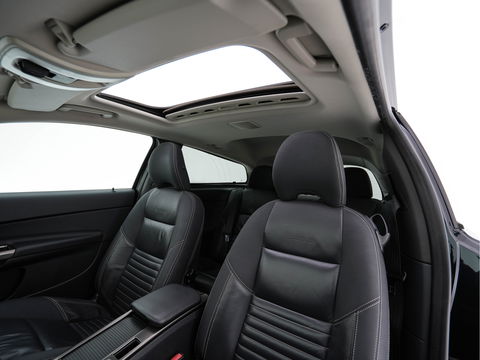 Volvo C30 1.6 D2 R-Design Luxury-Line *PANO | BI-XENON | LEATHER-FABRIC | NAVI-FULLMAP | HEATED-SPORTSEATS | ECC | CARBON-INLAY | PDC | PREMIUM-AUDIO | CRUISE | 17''ALU*