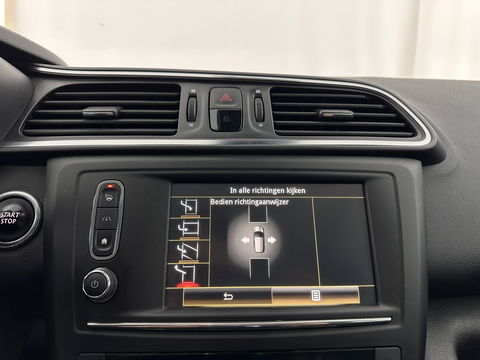 Renault Kadjar 1.5 dCi Bose Aut. *LEATHER-FABRIC | FULL-LED | BOSE-SOUND | BLINDSPOT | HEATED-COMFORTSEATS | KEYLESS | CAMERA | NAVI-FULLMAP | ECC | PDC | CRUISE | DAB | PRIVACYG-GLASS | 19''ALU | TOWBAR*