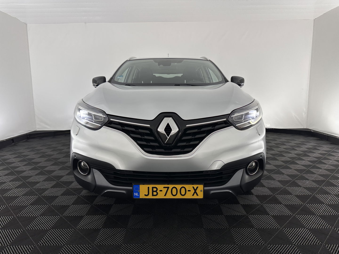 Renault Kadjar 1.5 dCi Bose Aut. *LEATHER-FABRIC | FULL-LED | BOSE-SOUND | BLINDSPOT | HEATED-COMFORTSEATS | KEYLESS | CAMERA | NAVI-FULLMAP | ECC | PDC | CRUISE | DAB | PRIVACYG-GLASS | 19''ALU | TOWBAR*