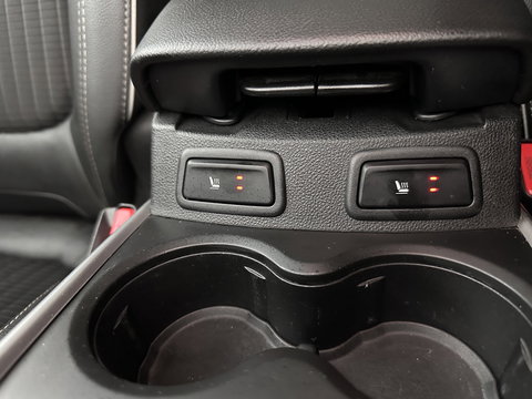 Renault Kadjar 1.5 dCi Bose Aut. *LEATHER-FABRIC | FULL-LED | BOSE-SOUND | BLINDSPOT | HEATED-COMFORTSEATS | KEYLESS | CAMERA | NAVI-FULLMAP | ECC | PDC | CRUISE | DAB | PRIVACYG-GLASS | 19''ALU | TOWBAR*