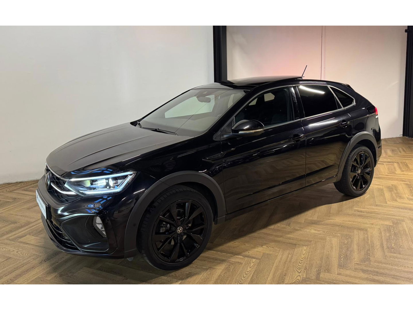 Volkswagen Taigo 1.5 TSI R-Line PANO KEYLESS BEATS CAM