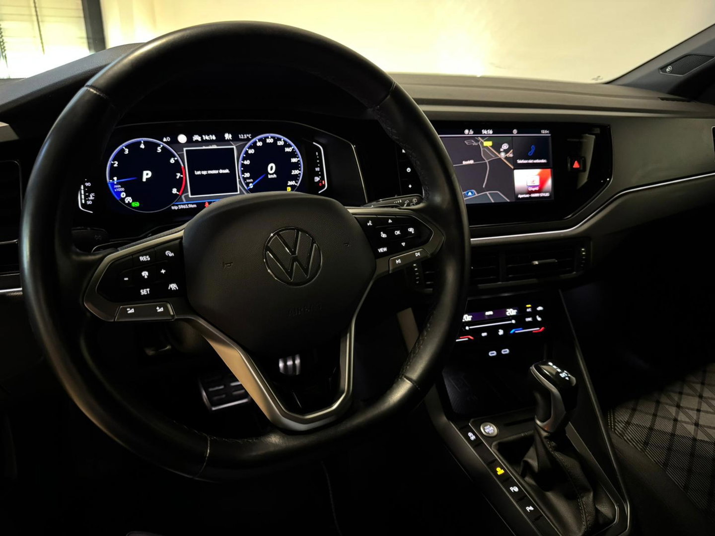 Volkswagen Taigo 1.5 TSI R-Line PANO KEYLESS BEATS CAM