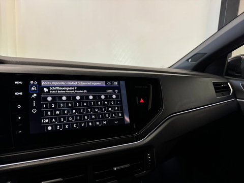 Volkswagen Taigo 1.5 TSI R-Line PANO KEYLESS BEATS CAM