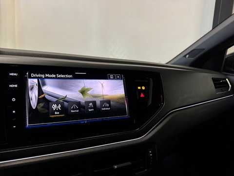 Volkswagen Taigo 1.5 TSI R-Line PANO KEYLESS BEATS CAM