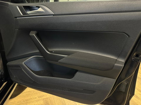 Volkswagen Taigo 1.5 TSI R-Line PANO KEYLESS BEATS CAM