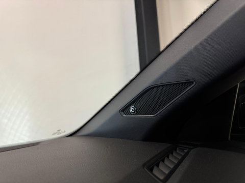 Volkswagen Taigo 1.5 TSI R-Line PANO KEYLESS BEATS CAM