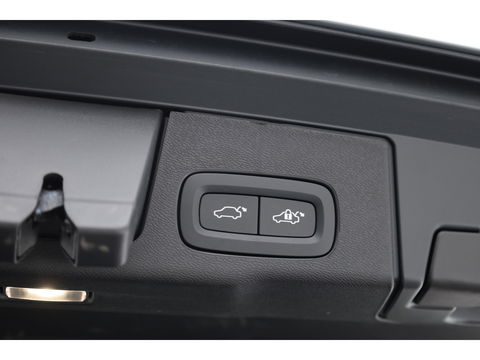 Volvo XC60 2.0 T8 Plug-in hybrid AWD Ultra Dark | Bowers & Wilkins | Massage | Trekhaak | Head-up | 360 camera |