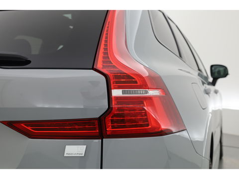 Volvo XC60 2.0 T8 Plug-in hybrid AWD Ultra Dark | Bowers & Wilkins | Massage | Trekhaak | Head-up | 360 camera |