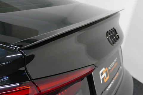 Audi A5 Sportback 2.0 TFSI MHEV Sport S-line Edition / RS5 Look diffuser / Maxton Design Bodykit V.2 / LED koplampen / 20'' LMV / Navigatie / Climatronic / Cruise Control / PDC achter / Audi Drive Select / Black Optic pakket