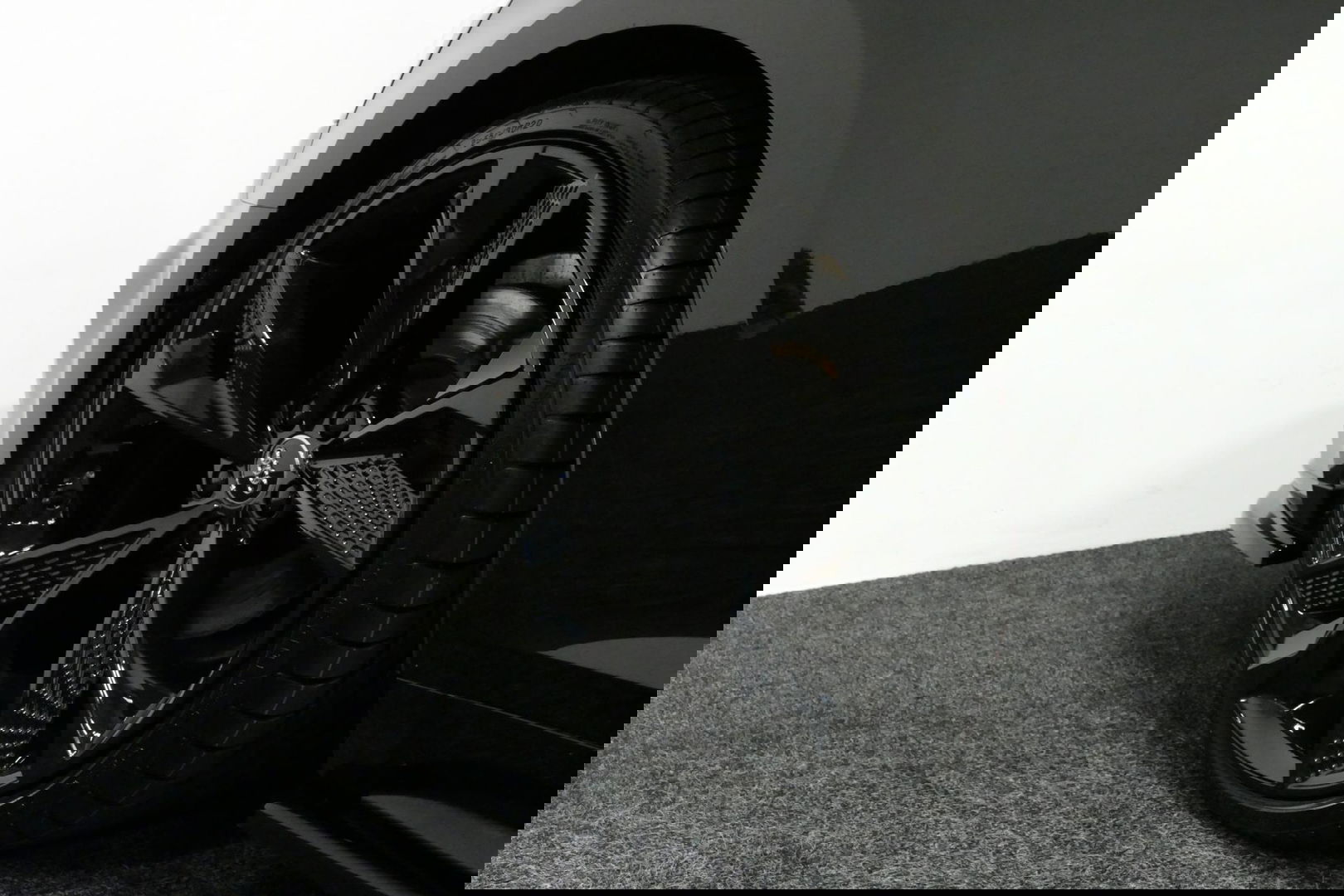 Audi A5 Sportback 2.0 TFSI MHEV Sport S-line Edition / RS5 Look diffuser / Maxton Design Bodykit V.2 / LED koplampen / 20'' LMV / Navigatie / Climatronic / Cruise Control / PDC achter / Audi Drive Select / Black Optic pakket