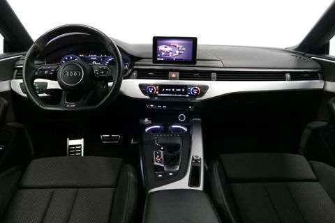 Audi A5 Sportback 2.0 TFSI MHEV Sport S-line Edition / RS5 Look diffuser / Maxton Design Bodykit V.2 / LED koplampen / 20'' LMV / Navigatie / Climatronic / Cruise Control / PDC achter / Audi Drive Select / Black Optic pakket