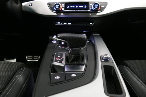 Audi A5 Sportback 2.0 TFSI MHEV Sport S-line Edition / RS5 Look diffuser / Maxton Design Bodykit V.2 / LED koplampen / 20'' LMV / Navigatie / Climatronic / Cruise Control / PDC achter / Audi Drive Select / Black Optic pakket