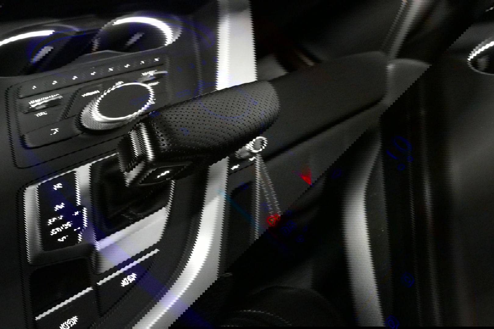 Audi A5 Sportback 2.0 TFSI MHEV Sport S-line Edition / RS5 Look diffuser / Maxton Design Bodykit V.2 / LED koplampen / 20'' LMV / Navigatie / Climatronic / Cruise Control / PDC achter / Audi Drive Select / Black Optic pakket