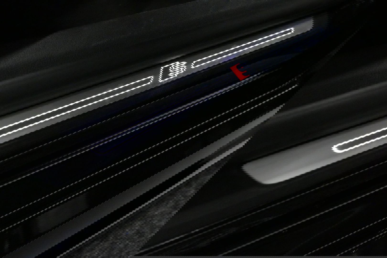 Audi A5 Sportback 2.0 TFSI MHEV Sport S-line Edition / RS5 Look diffuser / Maxton Design Bodykit V.2 / LED koplampen / 20'' LMV / Navigatie / Climatronic / Cruise Control / PDC achter / Audi Drive Select / Black Optic pakket