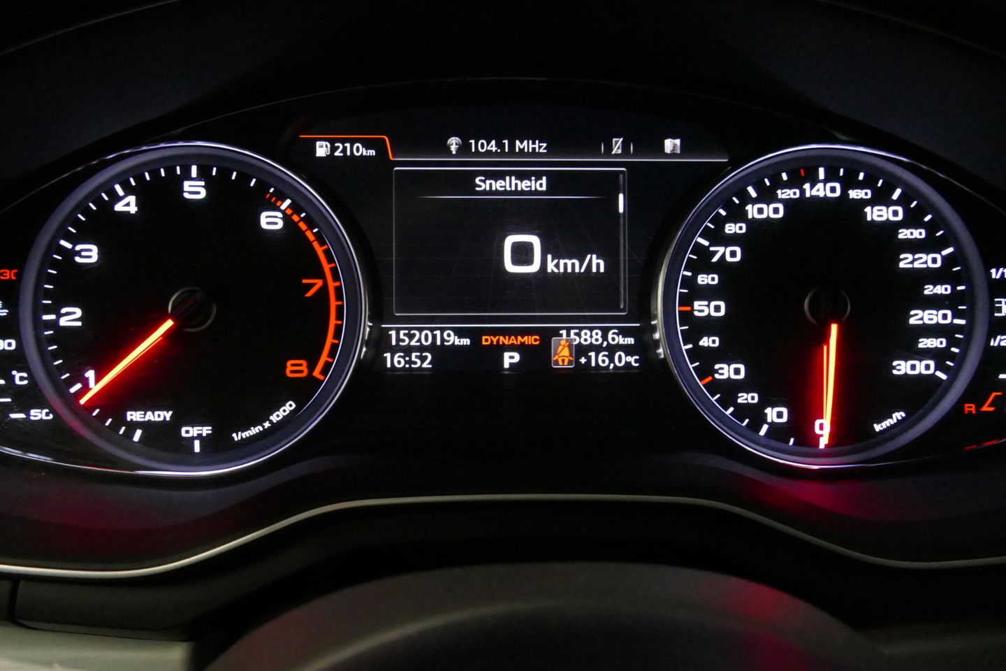 Audi A5 Sportback 2.0 TFSI MHEV Sport S-line Edition / RS5 Look diffuser / Maxton Design Bodykit V.2 / LED koplampen / 20'' LMV / Navigatie / Climatronic / Cruise Control / PDC achter / Audi Drive Select / Black Optic pakket