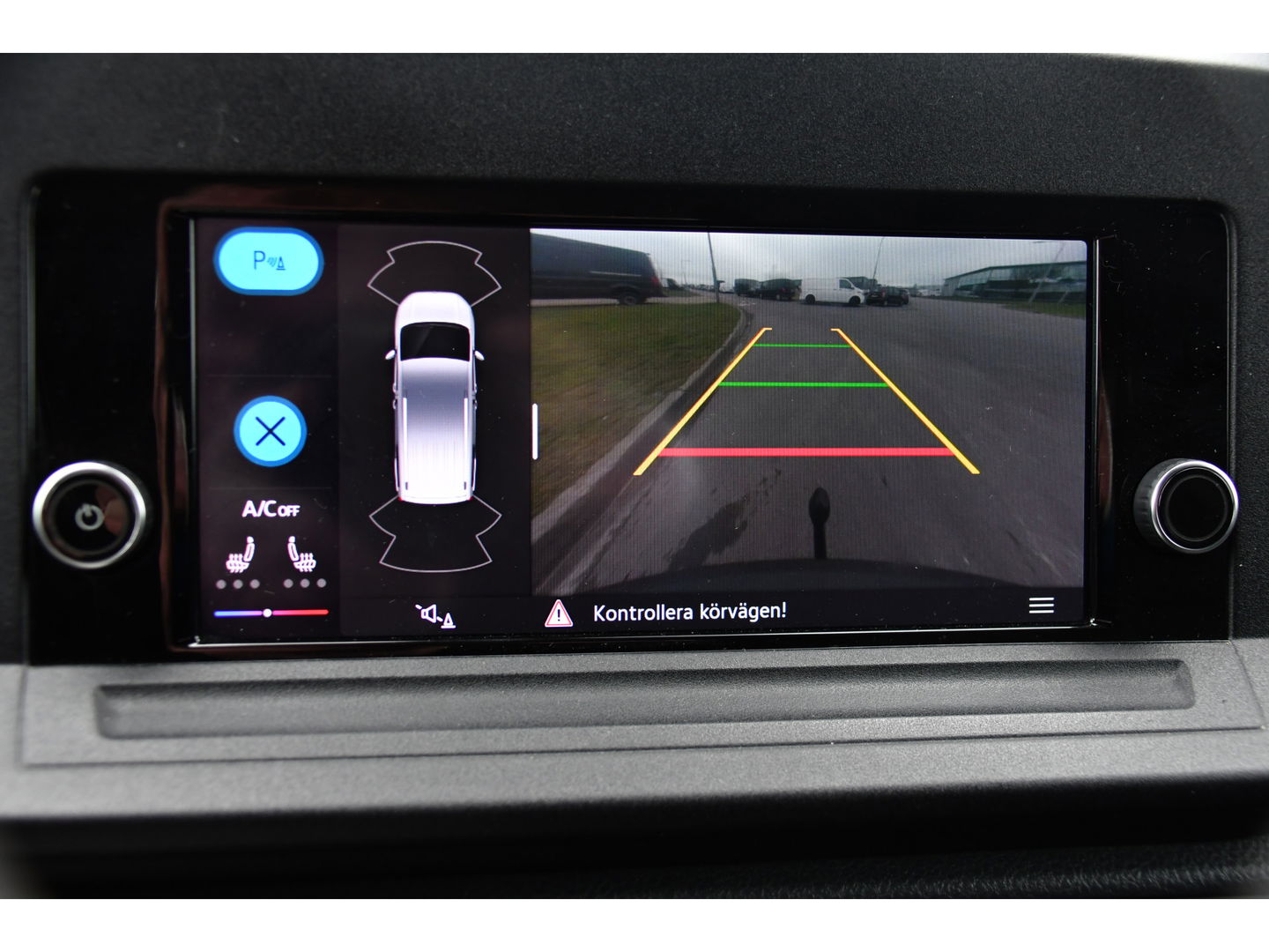 Volkswagen Caddy Cargo Maxi 2.0 TDI PB Edition Camera, Cruise, Carplay, Stoelverwarming, Standkachel, Automaat, 2 x Schuifdeur, Uniek!