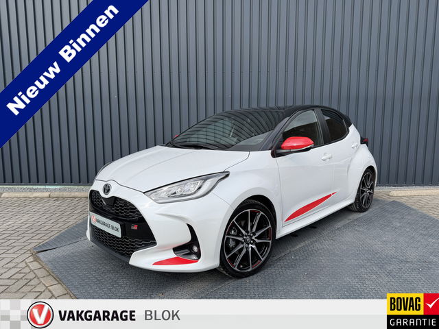 Toyota Yaris - 1.5 Hybrid GR Sport / Bi tone | Head-up | BSM | Rijklaar!!