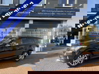 Toyota RAV4 - 2.0 Executive Business 4WD | Navi | Trekhaak | Leder | Stoelverw. |  06-2013 173.755 KM