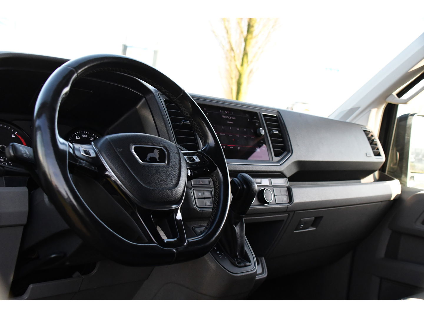 MAN TGE 3.180 35 2.0 L3H3 4x4 Black Edition Cruise, Camera, Carplay, LED, Stoelverwarming, Leder, Trekhaak, Multimedia, Stuurverwarming, Uniek!