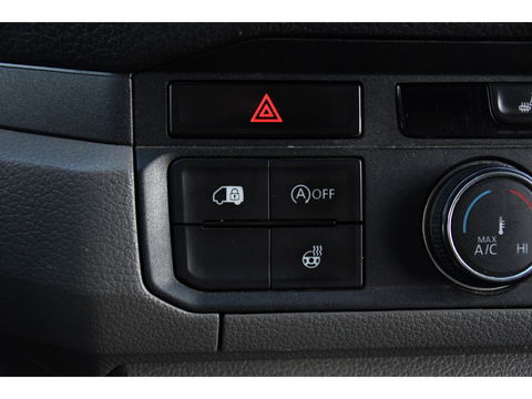 MAN TGE 3.180 35 2.0 L3H3 4x4 Black Edition Cruise, Camera, Carplay, LED, Stoelverwarming, Leder, Trekhaak, Multimedia, Stuurverwarming, Uniek!