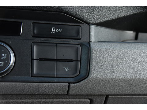 MAN TGE 3.180 35 2.0 L3H3 4x4 Black Edition Cruise, Camera, Carplay, LED, Stoelverwarming, Leder, Trekhaak, Multimedia, Stuurverwarming, Uniek!