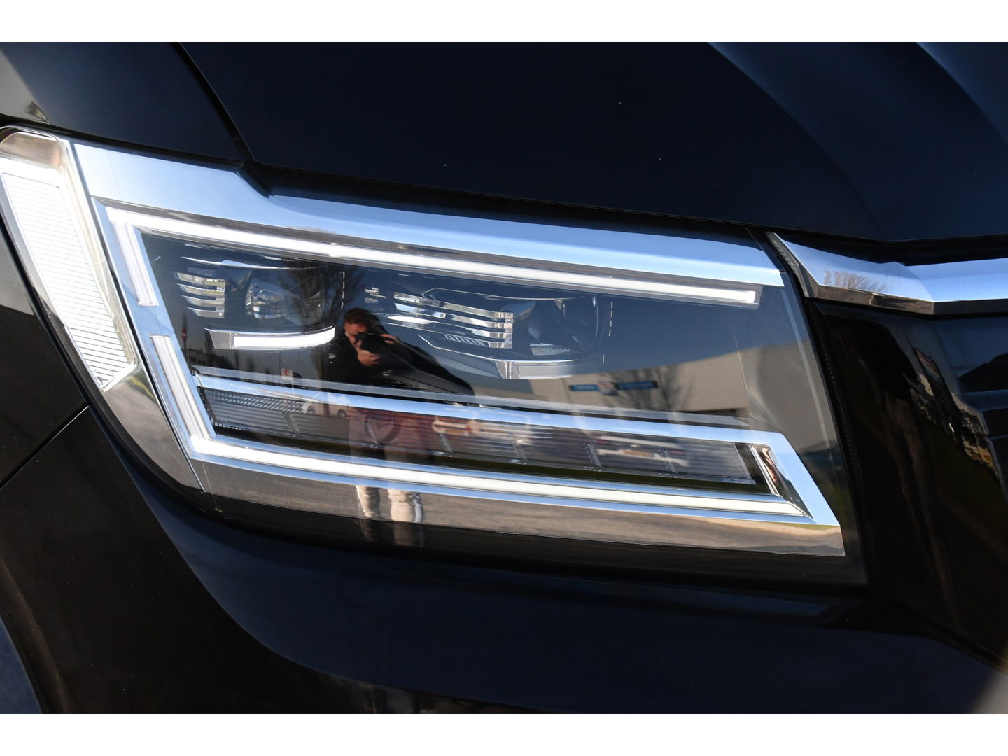 MAN TGE 3.180 35 2.0 L3H3 4x4 Black Edition Cruise, Camera, Carplay, LED, Stoelverwarming, Leder, Trekhaak, Multimedia, Stuurverwarming, Uniek!