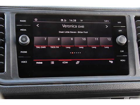 MAN TGE 3.180 35 2.0 L3H3 4x4 Black Edition Cruise, Camera, Carplay, LED, Stoelverwarming, Leder, Trekhaak, Multimedia, Stuurverwarming, Uniek!