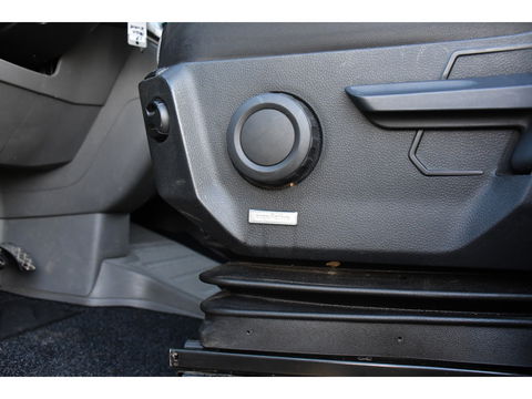 MAN TGE 3.180 35 2.0 L3H3 4x4 Black Edition Cruise, Camera, Carplay, LED, Stoelverwarming, Leder, Trekhaak, Multimedia, Stuurverwarming, Uniek!