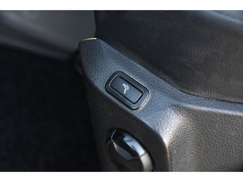 MAN TGE 3.180 35 2.0 L3H3 4x4 Black Edition Cruise, Camera, Carplay, LED, Stoelverwarming, Leder, Trekhaak, Multimedia, Stuurverwarming, Uniek!