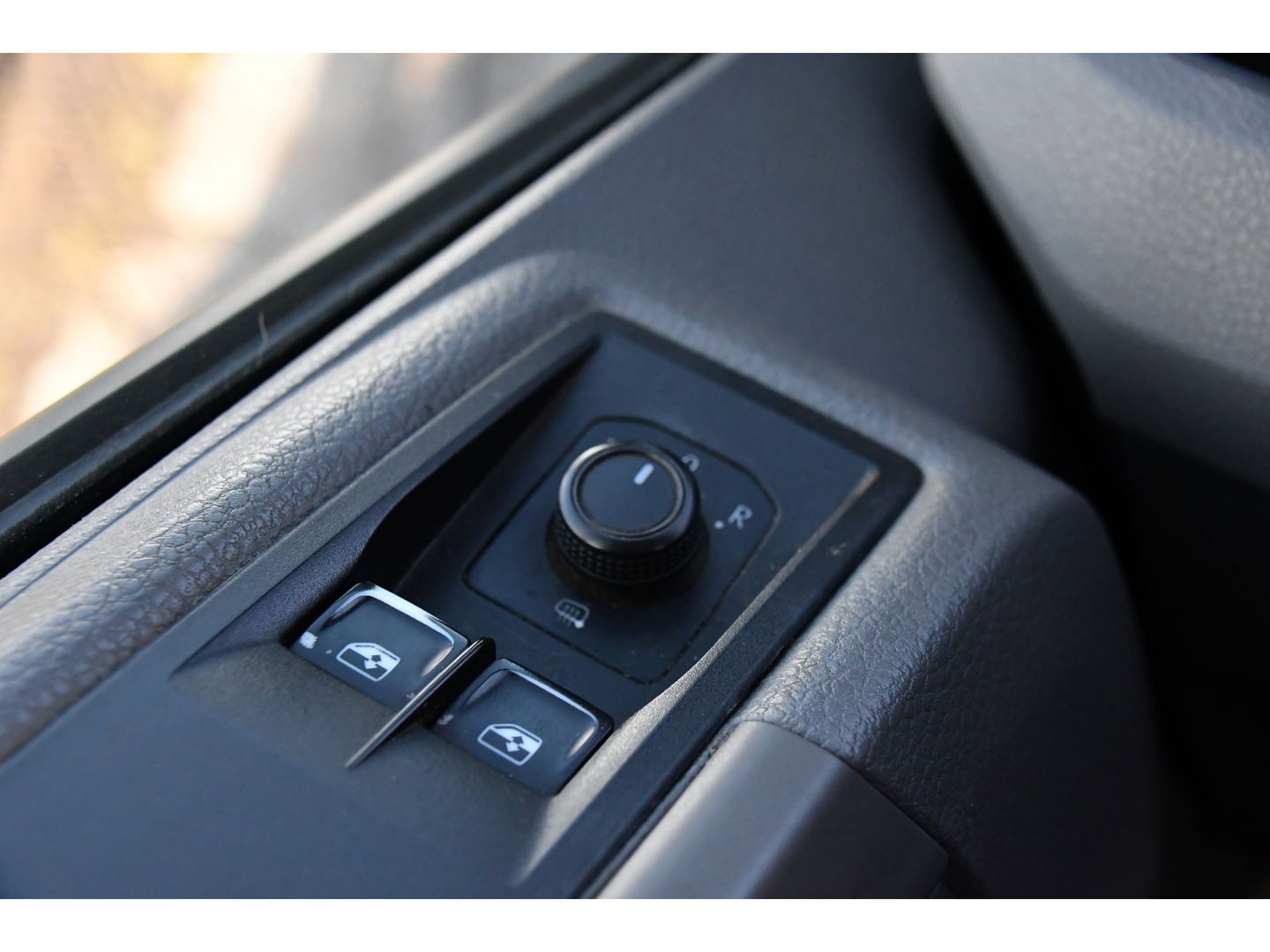 MAN TGE 3.180 35 2.0 L3H3 4x4 Black Edition Cruise, Camera, Carplay, LED, Stoelverwarming, Leder, Trekhaak, Multimedia, Stuurverwarming, Uniek!