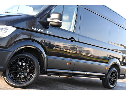 MAN TGE 3.180 35 2.0 L3H3 4x4 Black Edition Cruise, Camera, Carplay, LED, Stoelverwarming, Leder, Trekhaak, Multimedia, Stuurverwarming, Uniek!