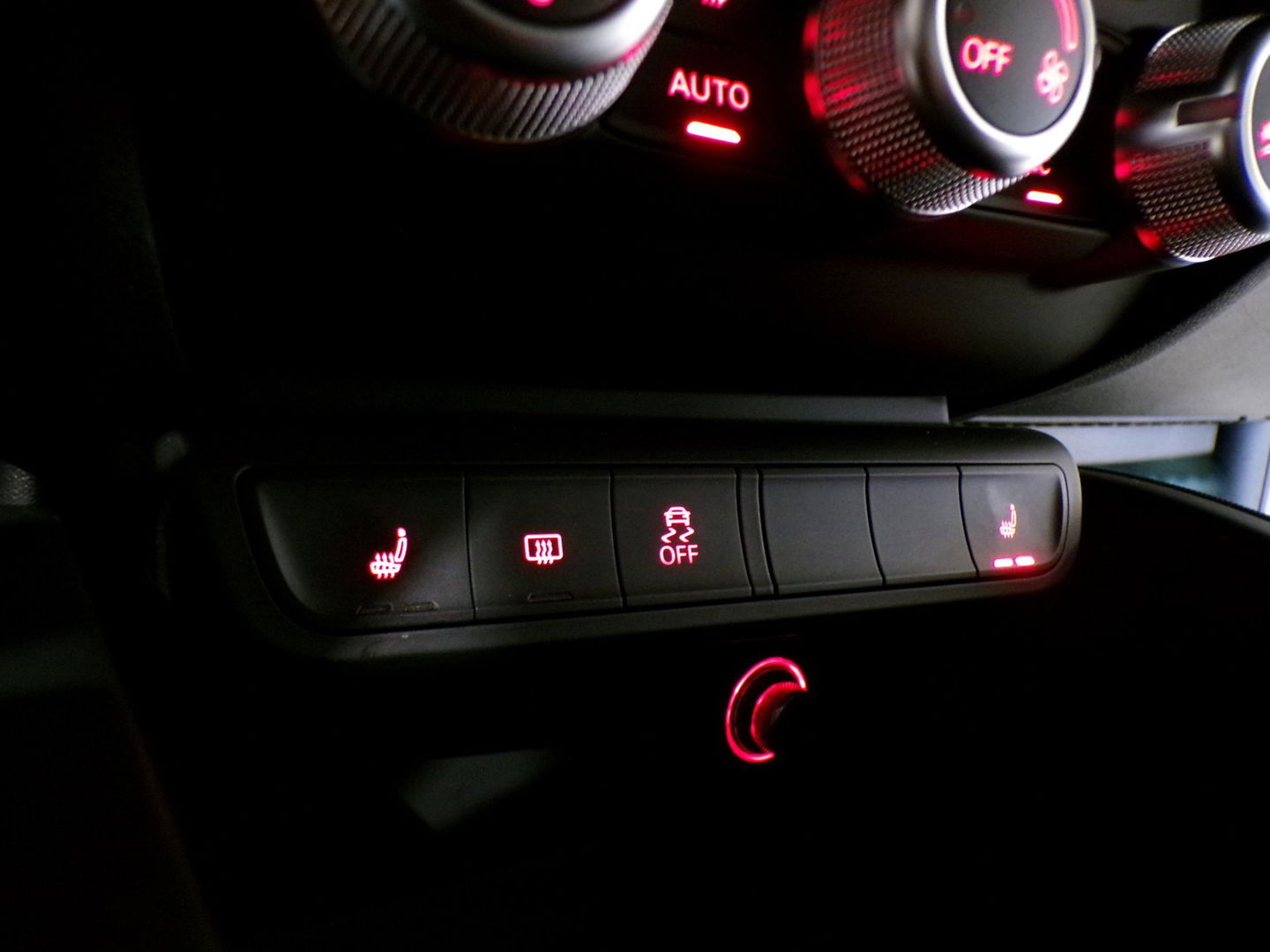 Audi A1 1.2 TFSI "2X S-Line" Xenon Leer Stoelverwarming Bluetooth Garantie Nieuwe-APK 17"Velgen Volledige-historie 4-Season banden