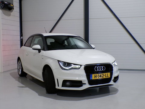 Audi A1 1.2 TFSI "2X S-Line" Xenon Leer Stoelverwarming Bluetooth Garantie Nieuwe-APK 17"Velgen Volledige-historie 4-Season banden