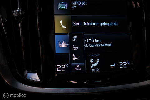 Volvo V60 2.0 T8 Recharge AWD R-Design | Massage | Stoelkoeling | Pilot assist | Adaptive cruise | Trekhaak | LED | NAP NL auto |