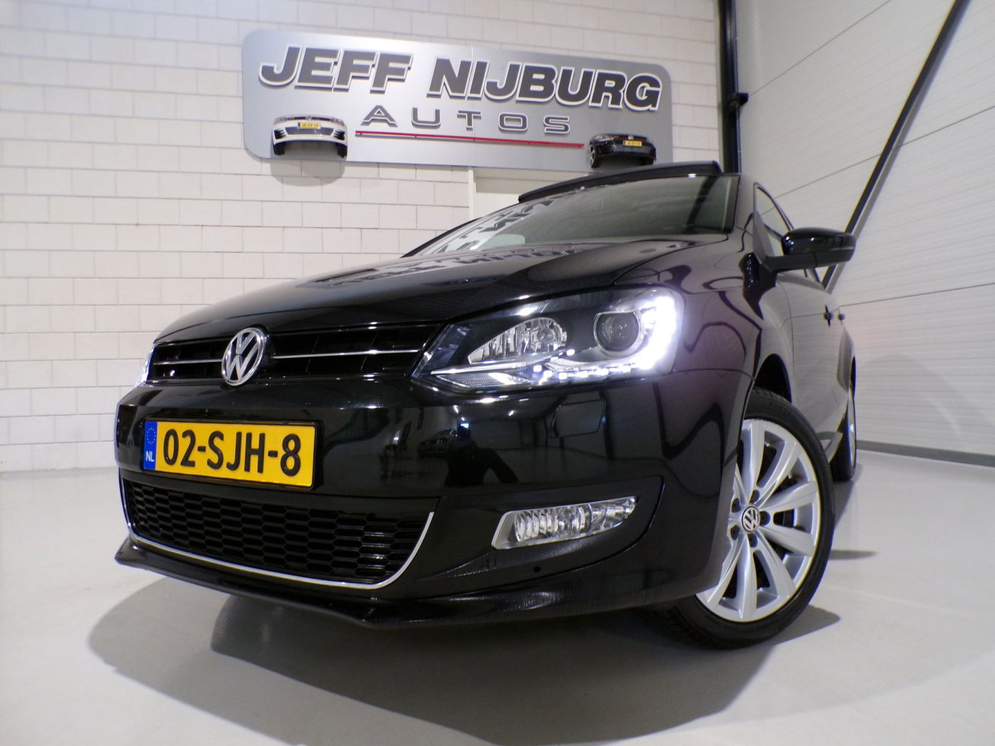 Volkswagen Polo 1.4-16V Comfortline "Origineel NL!" Pano Xenon "1e eigenaar" Panoramadak Bluetooth 16"Velgen Dealer-onderhouden