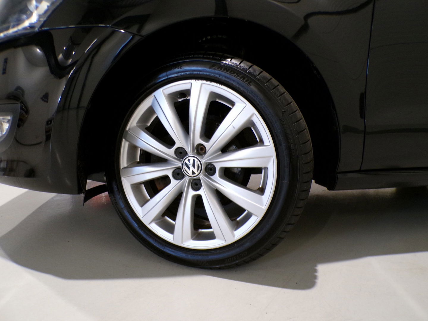 Volkswagen Polo 1.4-16V Comfortline "Origineel NL!" Pano Xenon "1e eigenaar" Panoramadak Bluetooth 16"Velgen Dealer-onderhouden