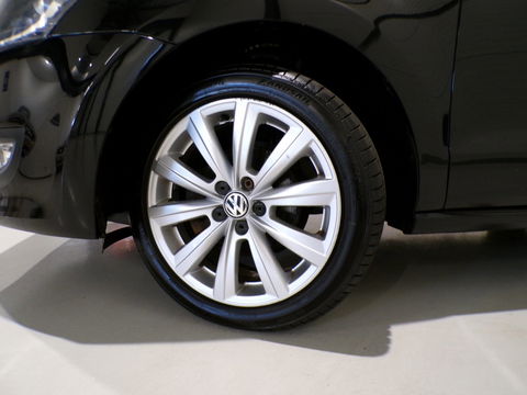 Volkswagen Polo 1.4-16V Comfortline "Origineel NL!" Pano Xenon "1e eigenaar" Panoramadak Bluetooth 16"Velgen Dealer-onderhouden