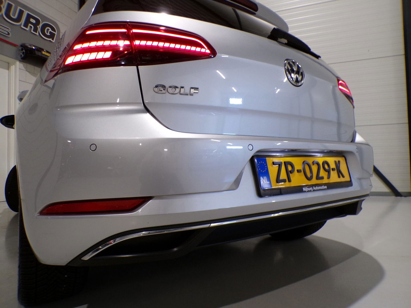 Volkswagen Golf 1.0 TSI 116PK Comfortline Business "Origineel NL!" Stoelverwarming Massage-Stoel Apple-Carplay Parkeersensoren Led