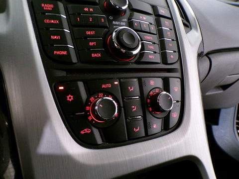 Opel Astra GTC 1.4 Turbo Sport "Origineel NL!" Navigatie Bluetooth Parkeersensoren 19"Velgen Garantie Sportstoelen Cruise-control