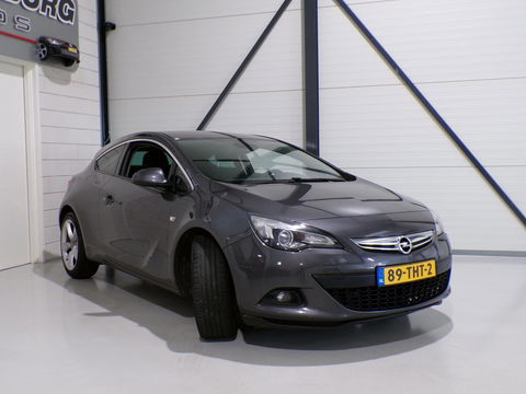 Opel Astra GTC 1.4 Turbo Sport "Origineel NL!" Navigatie Bluetooth Parkeersensoren 19"Velgen Garantie Sportstoelen Cruise-control