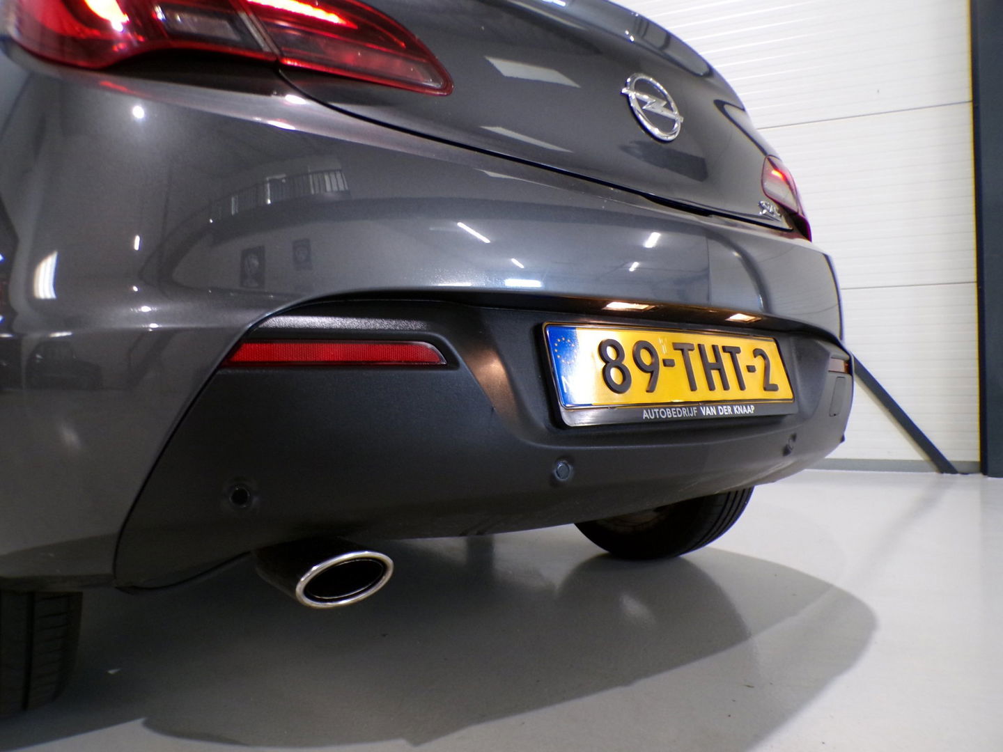 Opel Astra GTC 1.4 Turbo Sport "Origineel NL!" Navigatie Bluetooth Parkeersensoren 19"Velgen Garantie Sportstoelen Cruise-control