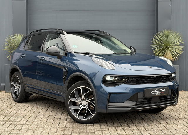 Lynk & Co 01 - 1.5/Pano/Navi/Camera/BlackStyle