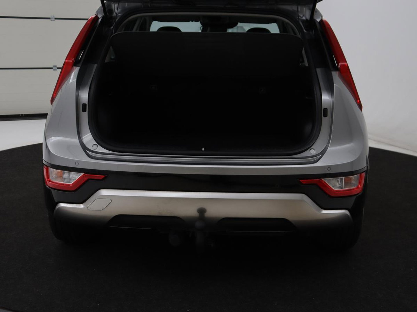 Kia Niro 1.6 GDi Hybrid DynamicLine | Trekhaak | Adaptive cruise | Camera | Carplay | Half leder | Navigatie | Sfeerverlichting | File Assistent | Parkeerhulp | Keyless | Climate control