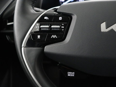 Kia Niro 1.6 GDi Hybrid DynamicLine | Trekhaak | Adaptive cruise | Camera | Carplay | Half leder | Navigatie | Sfeerverlichting | File Assistent | Parkeerhulp | Keyless | Climate control