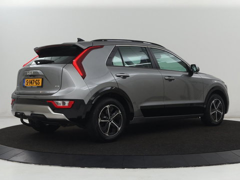 Kia Niro 1.6 GDi Hybrid DynamicLine | Trekhaak | Adaptive cruise | Camera | Carplay | Half leder | Navigatie | Sfeerverlichting | File Assistent | Parkeerhulp | Keyless | Climate control