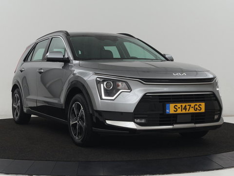 Kia Niro 1.6 GDi Hybrid DynamicLine | Trekhaak | Adaptive cruise | Camera | Carplay | Half leder | Navigatie | Sfeerverlichting | File Assistent | Parkeerhulp | Keyless | Climate control
