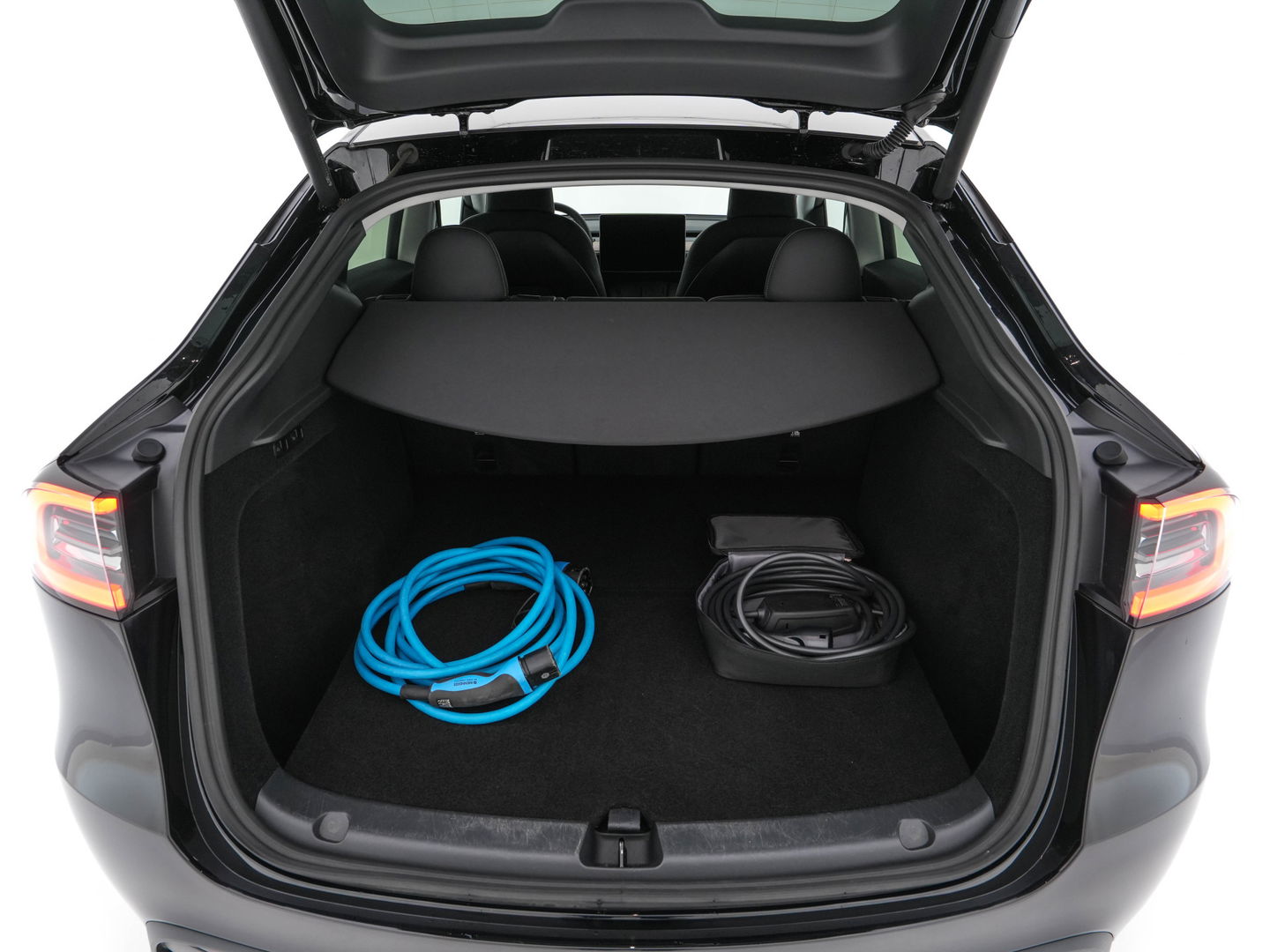 Tesla Model Y RWD 58 kWh [ 3-Fase-11kW ] {SOH-93%} (INCL-BTW) Aut. *HEATPUMP | PANO | LEATHER | AUTO-PILOT | NAVI-FULLMAP | MATRIX-LED | KEYLESS | CAMERA | DAB+ | HEATED-COMFORTSEATS | PRIVACYGLASS | TOPVIEW | 19''ALU*