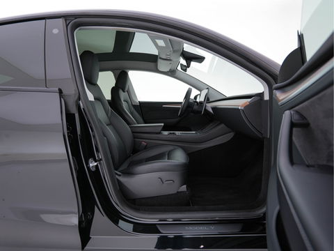 Tesla Model Y RWD 58 kWh [ 3-Fase-11kW ] {SOH-93%} (INCL-BTW) Aut. *HEATPUMP | PANO | LEATHER | AUTO-PILOT | NAVI-FULLMAP | MATRIX-LED | KEYLESS | CAMERA | DAB+ | HEATED-COMFORTSEATS | PRIVACYGLASS | TOPVIEW | 19''ALU*